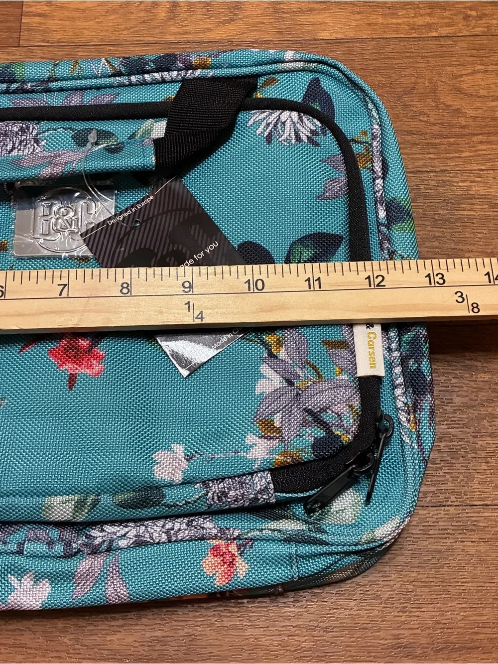 Bang & Carsen  Floral Cosmetic Travel Bag with Multicolor Blooms NWT